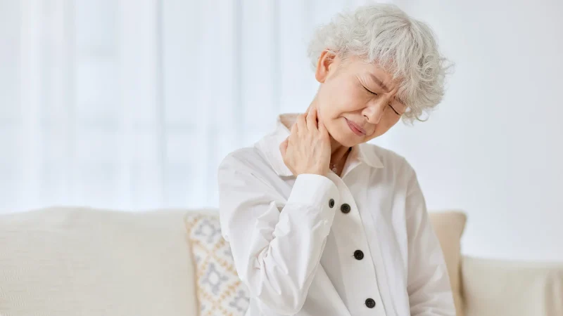 How Spinal Decompression Therapy Relieves Spine Pressure Banner